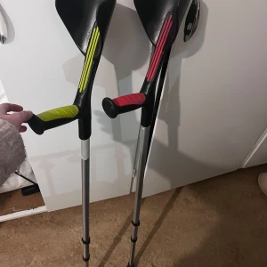 Crutches/kryckor - In good condition