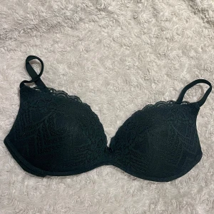 Intimissimi bh - Jättefint skick och knappt använd, samma form som modellen gioia fast utan push up effekt!🫶🏼