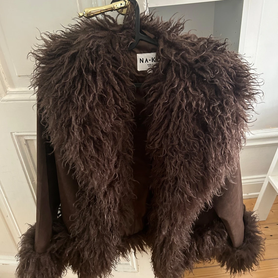 Brun pälsjacka NA-KD moa mattsson 