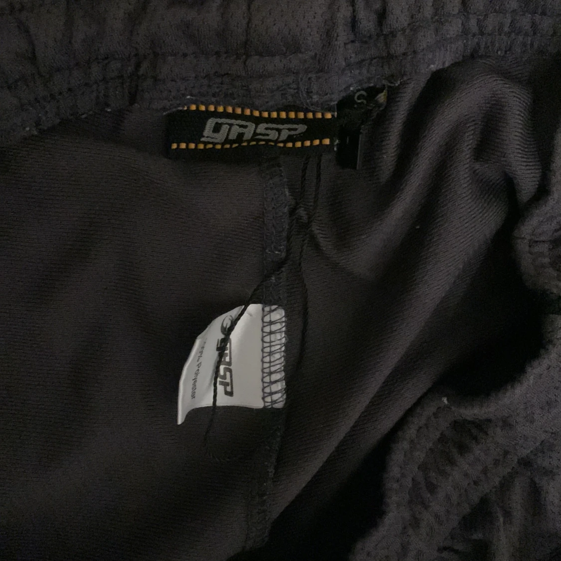 Mörkgrå shorts från GASP - 2