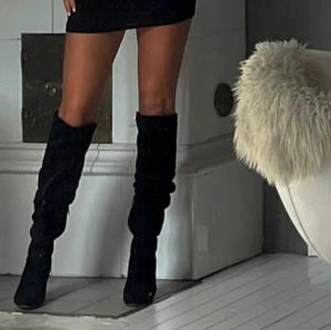 Stövlar - Stövlar med klack. Superfina!
