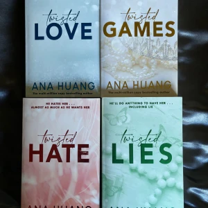 Twisted series  - Säljer denna populära booktok serien som är i mycket bra skick. De är lästa en gång. 