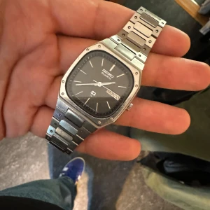 Seiko klocka - Seiko klocka  Jättebra skick  Funkar som det ska 