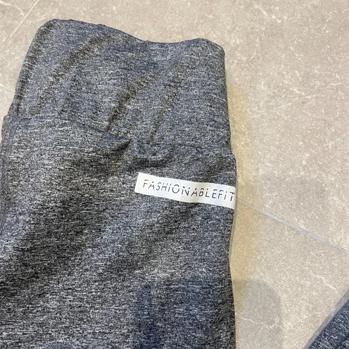 Grå leggings från Fashionablefit - 90
