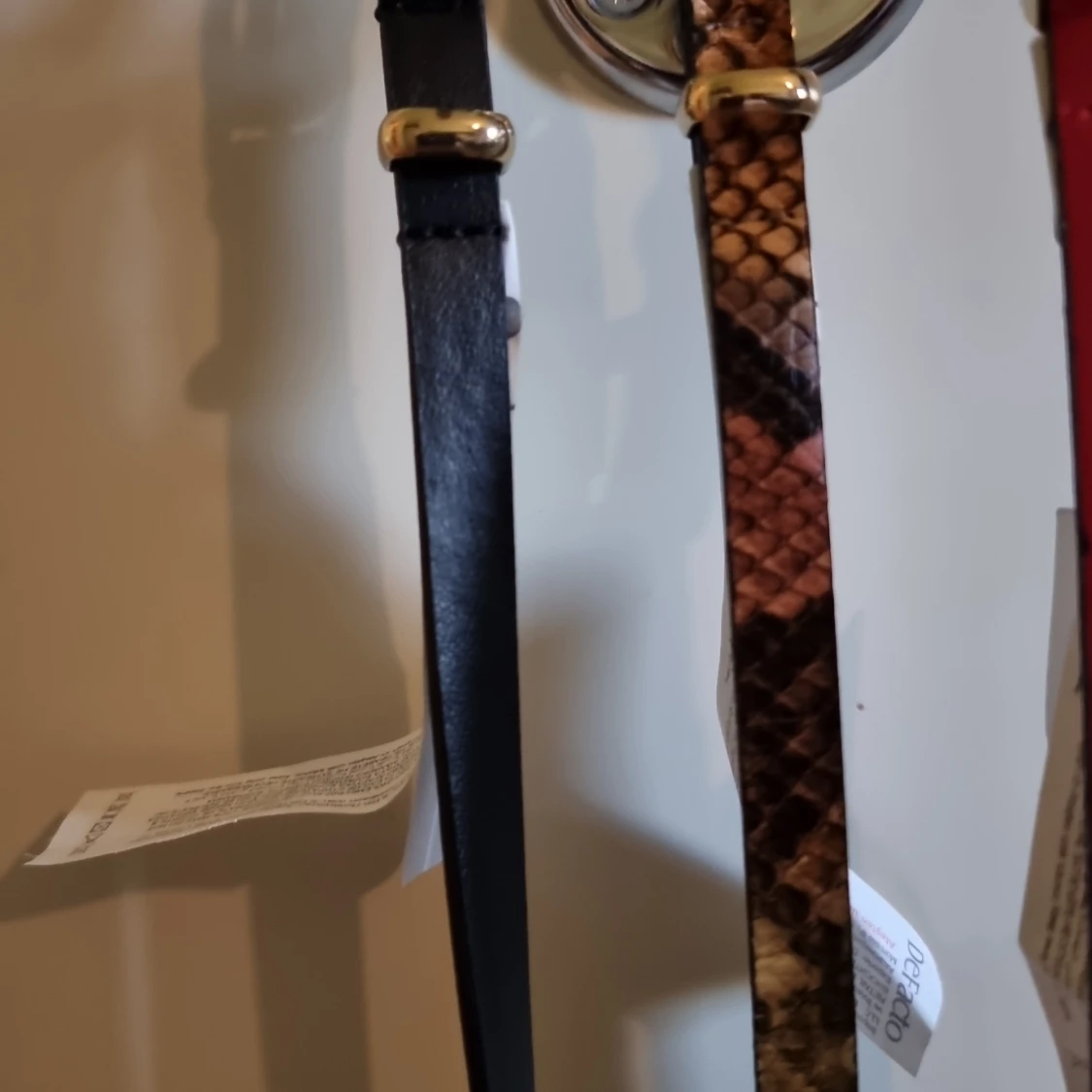 Tre smala  skärp - 91