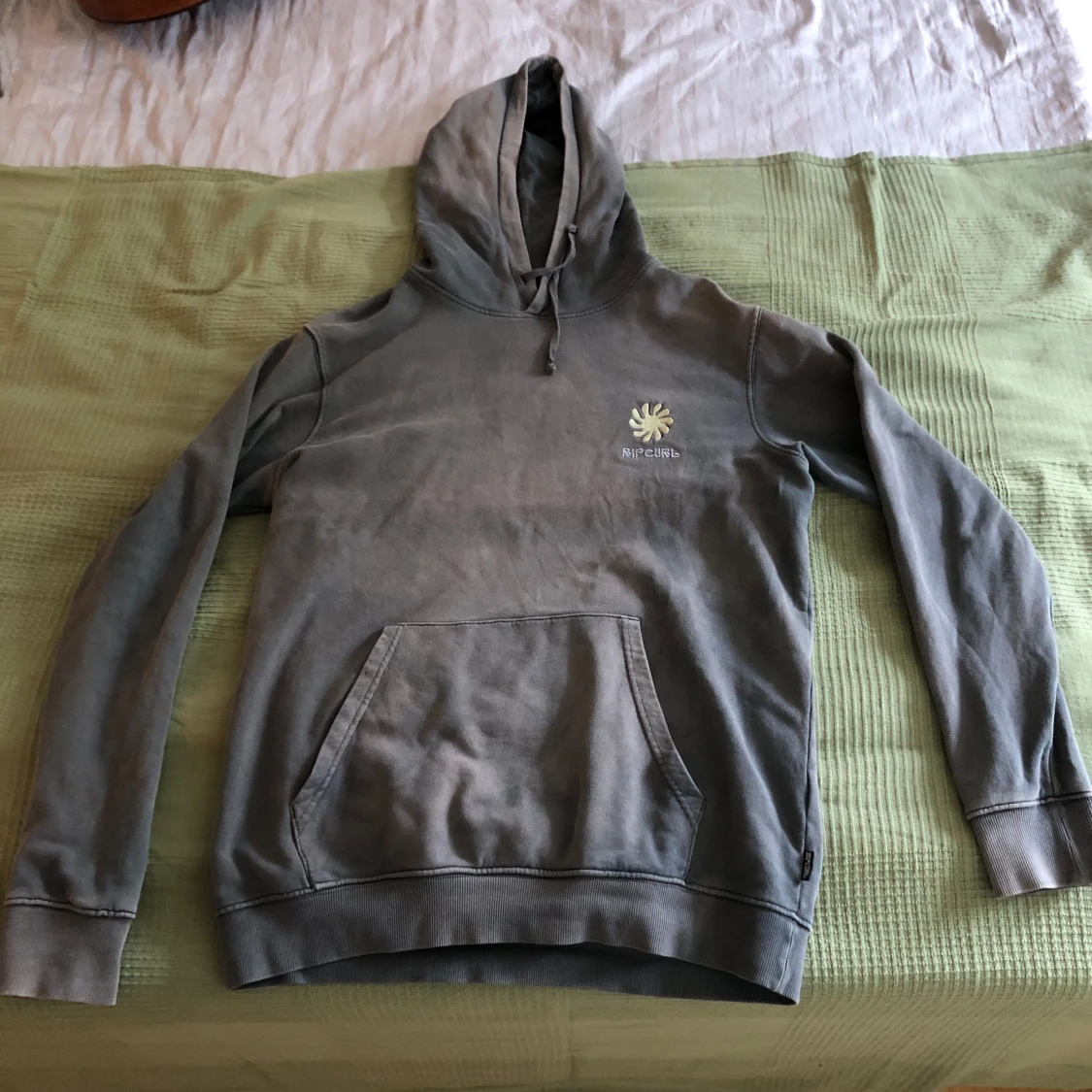 Skitsnygg Ripcurl hoodie! - 90