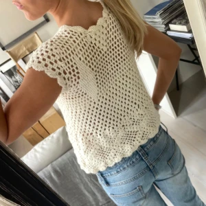 Stickad topp - Så fin Kortärmad virkad topp