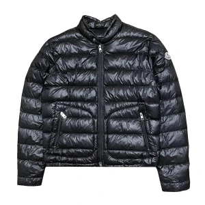  Moncler Acorus - Svart Moncler Acorus.