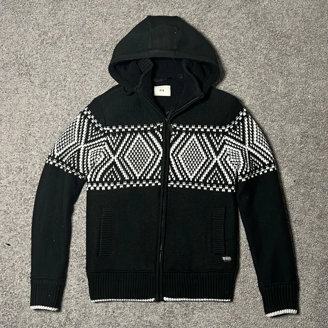 Fodrad Jacka/Cardigan med mönster