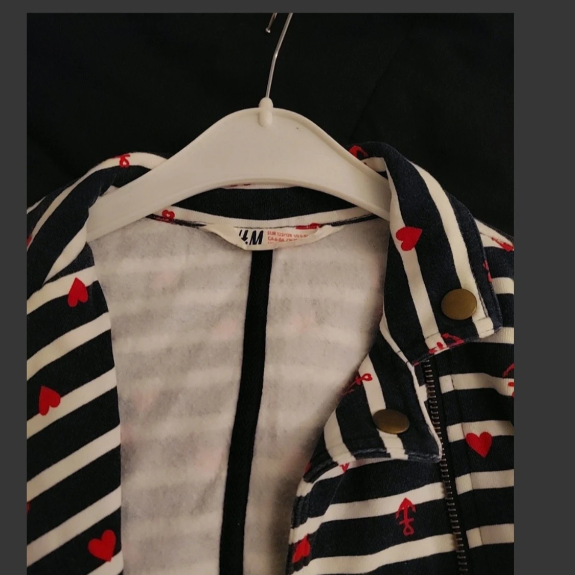 Randig jacka med hjärtan till flickor, storlek 8 år - 2