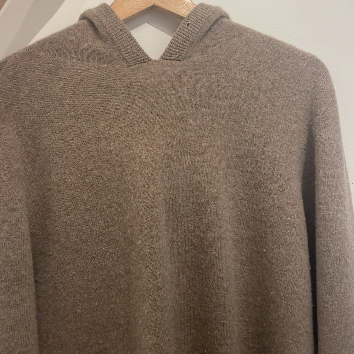 Beige Kashmir hoodie - 1