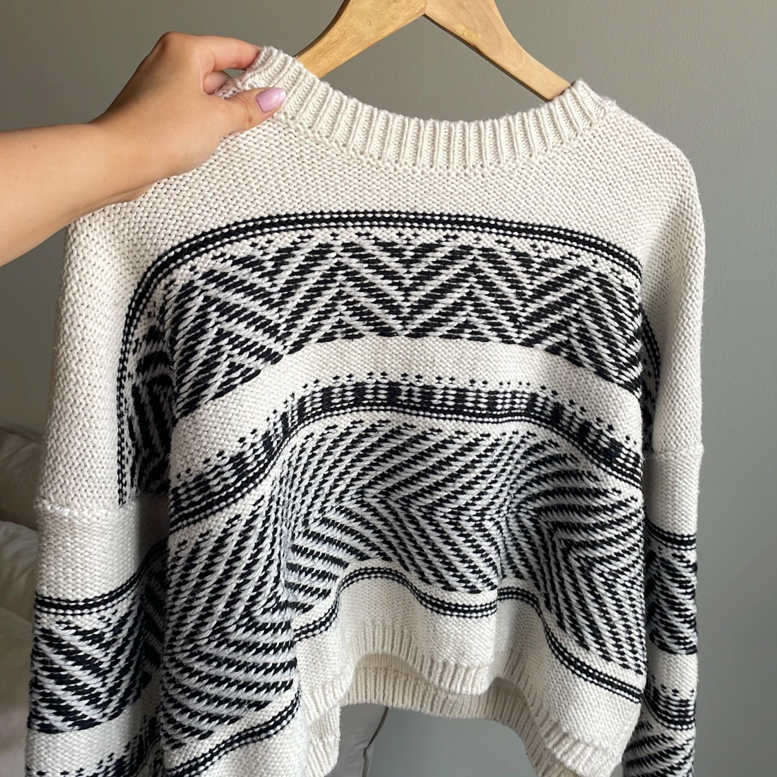 Otroligt fin vit och svart/blå stickad tröja  - 2
