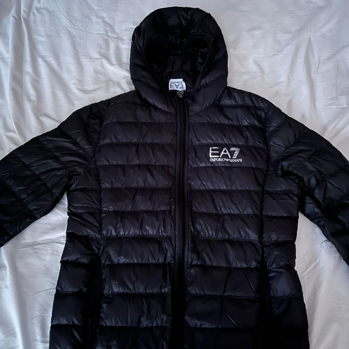 Svart pufferjacka från Emporio Armani