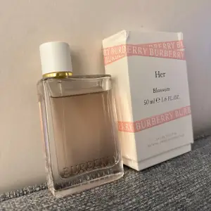 EDT Burberry Her Blossom, nästan full🌸