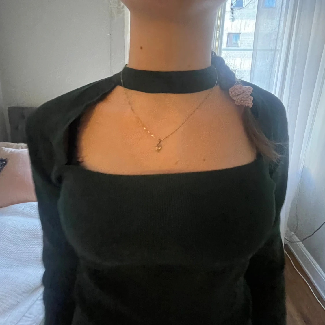 Mörkgrön topp med unik design - 91