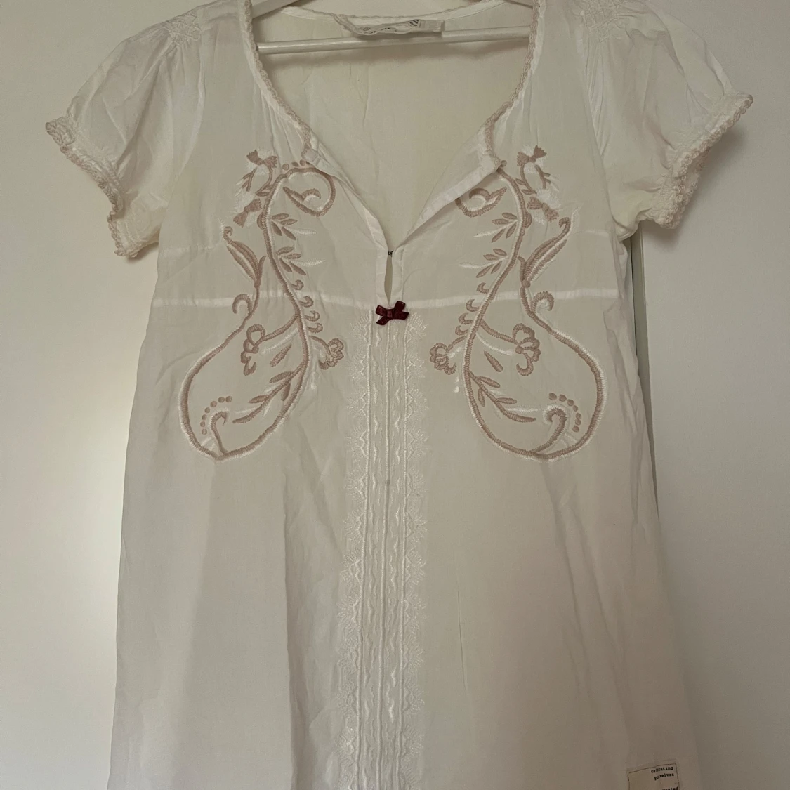 Vit blus från Odd Molly