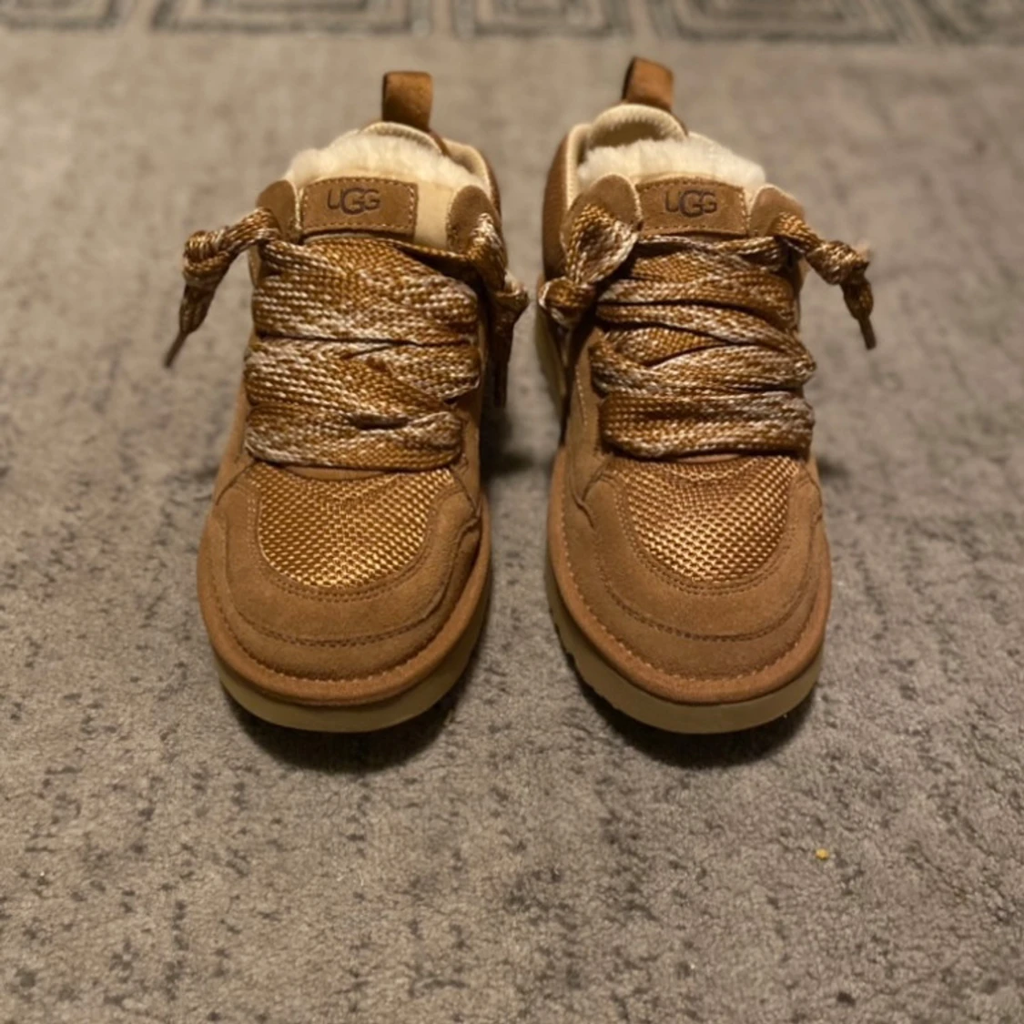 UGG Lowmel 'Chestnut'