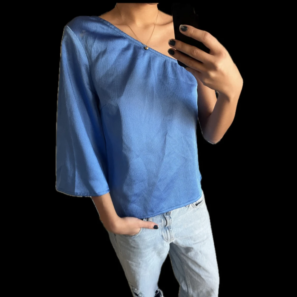 Blå oneshoulder topp - 90