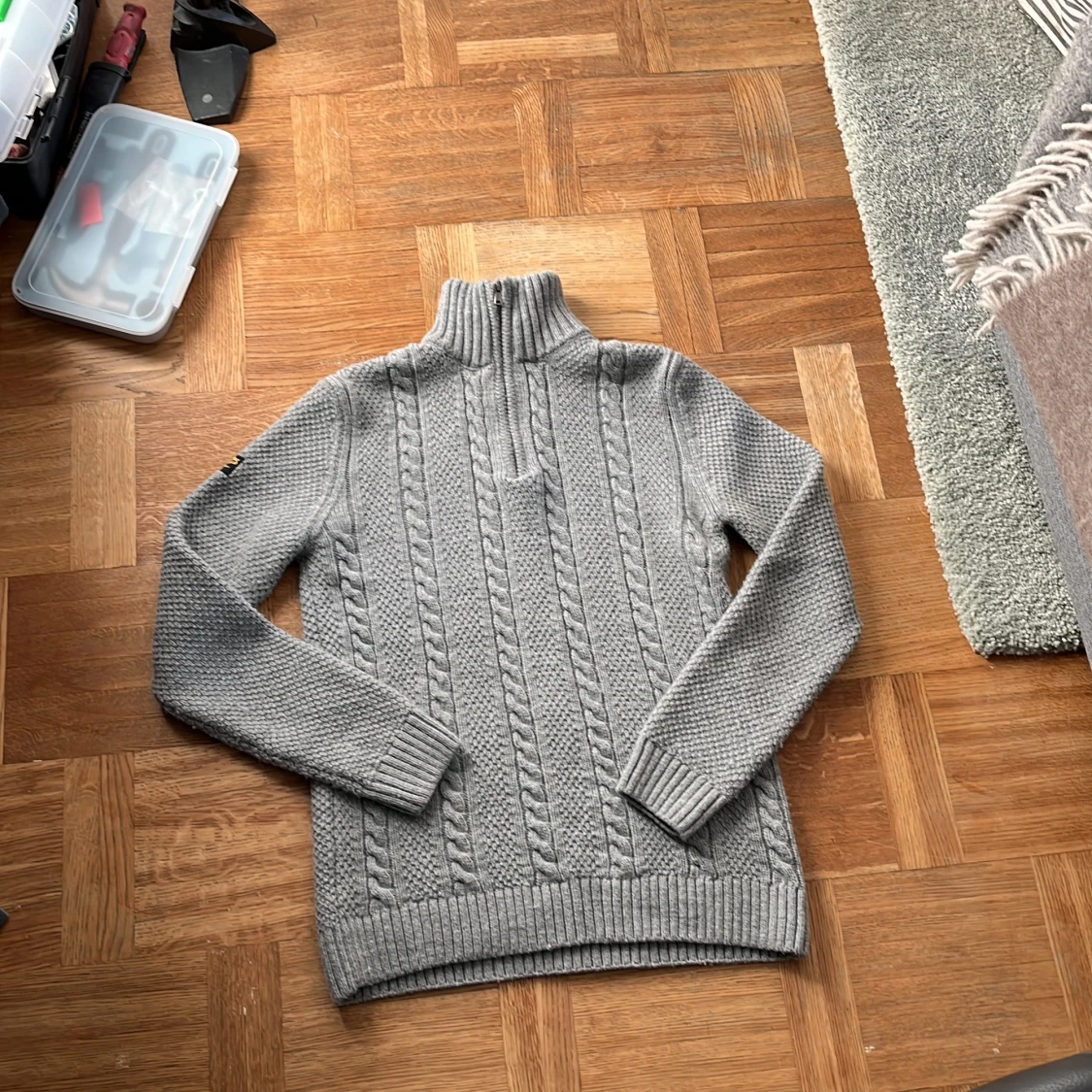 Superdry grå stickad half zip