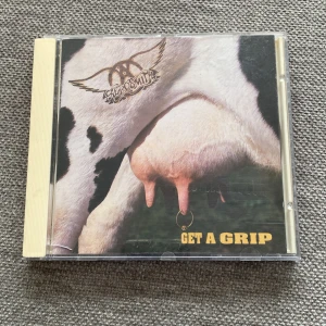 Aerosmith cd - Aerosmith cd med lite sönder fodral går att enkelt byta