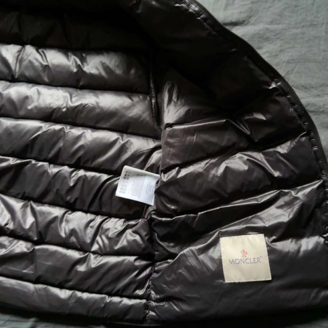 Svart väst från Moncler - 3