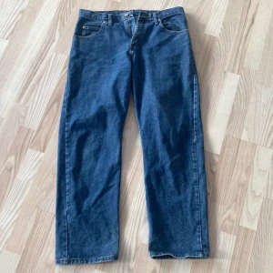 Wrangler X Bapesta  - Helt i nya Wrangler jeans