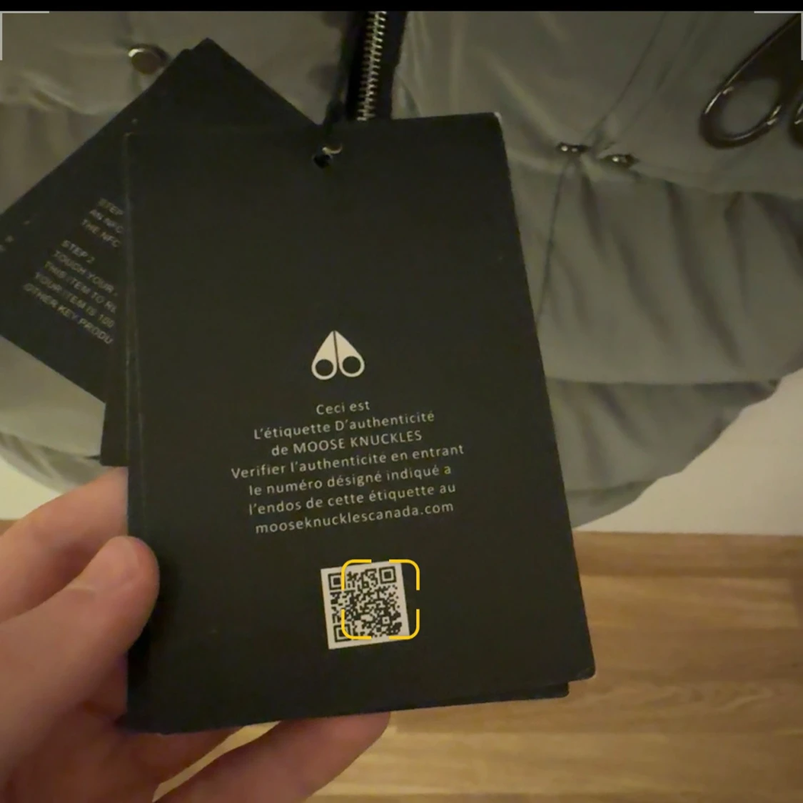 Grå dunväst från Moose Knuckles - 3