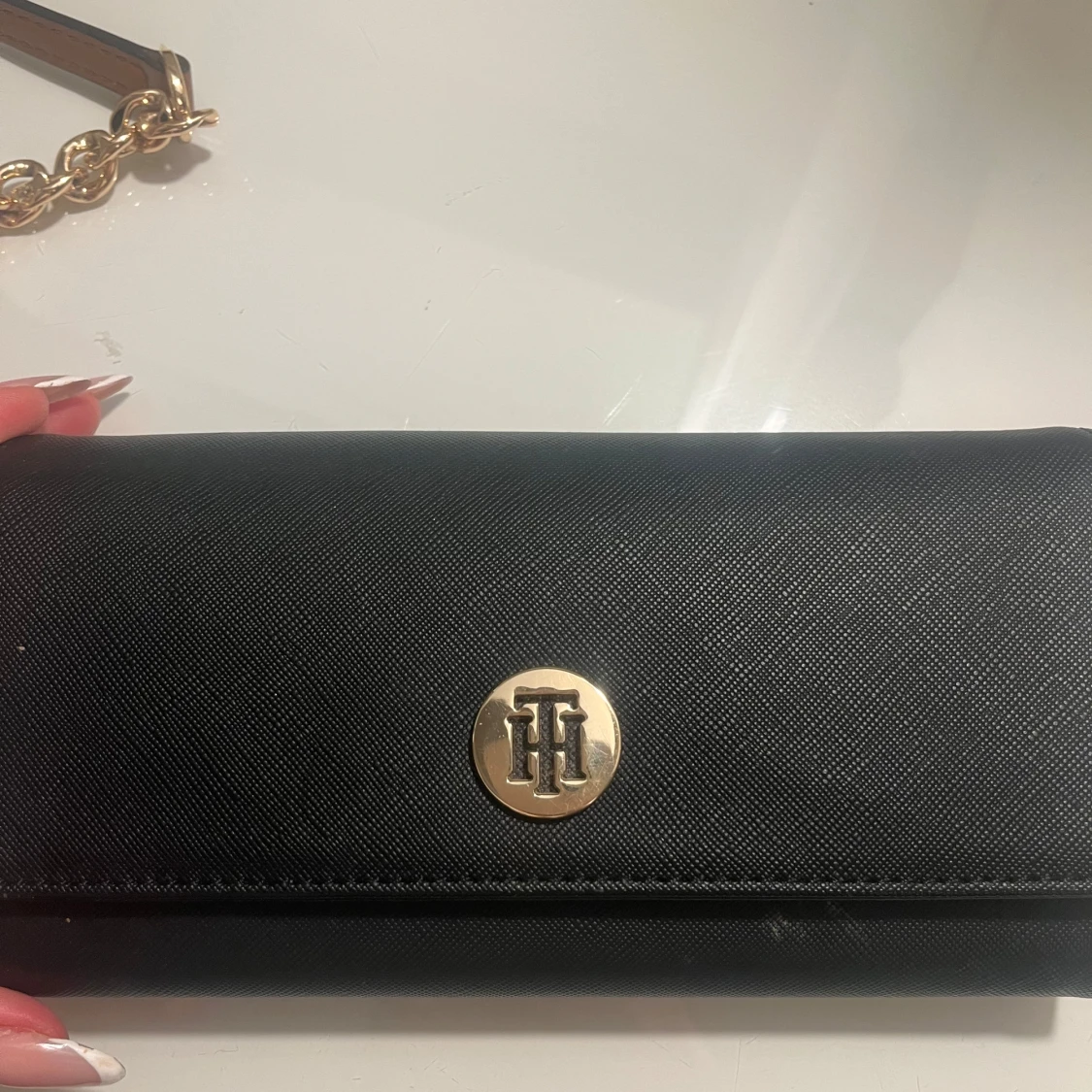 tommy hilfiger väska