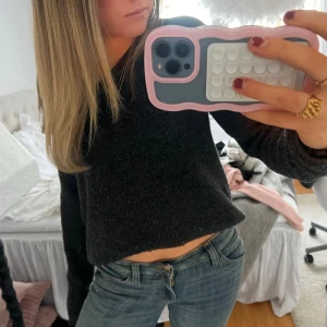 Stickad tröja - Snygg grå stickad tröja. Storlek S/M. Pris km diskuteras💞