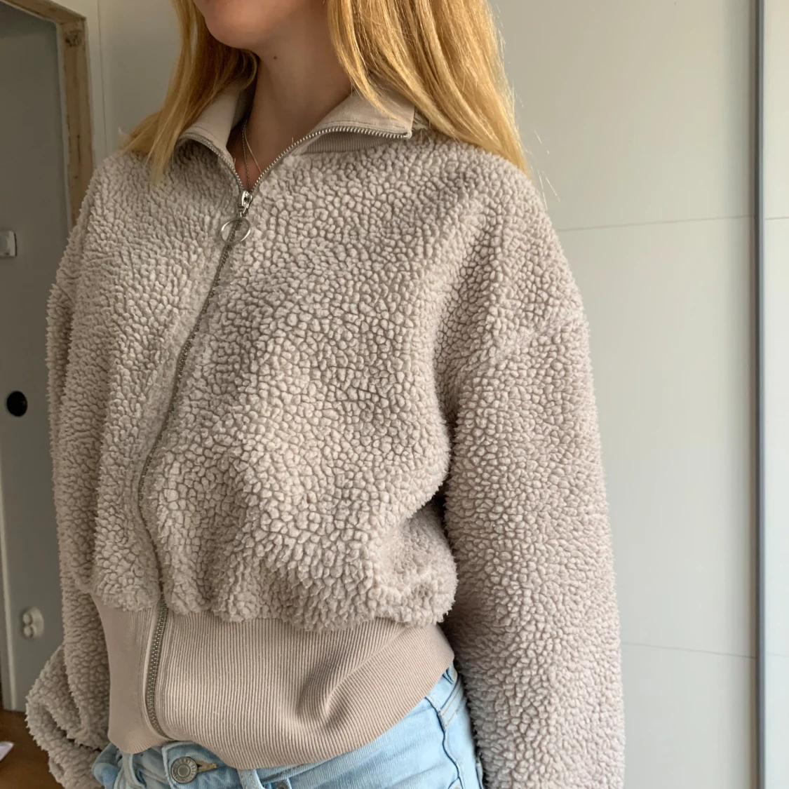 Fluffig beige flis - 91