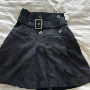 burberry kjol - storlek XS