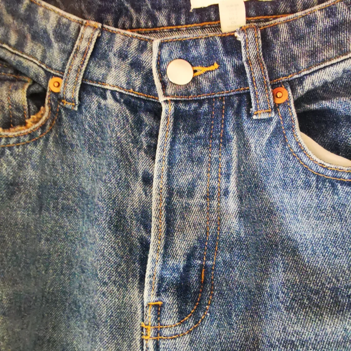 Utsvängda jeans från H&M - 92