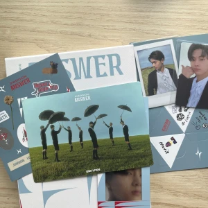 Dimension: answer - Säljer mitt enhypen album med allt som ingår på bilden. Hör av er vid frågor! 