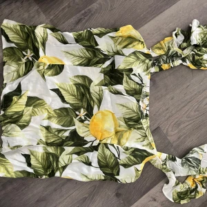 linne - Söt kort linne knappt använd 