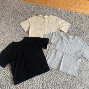 T-shirts - Alla i st XS. Bra skick! Alla flr 90kr