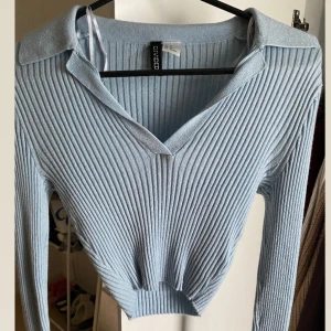 Topp - Denna toppen har inte kommit till användning så många gånger men är fortfarande som ny.  