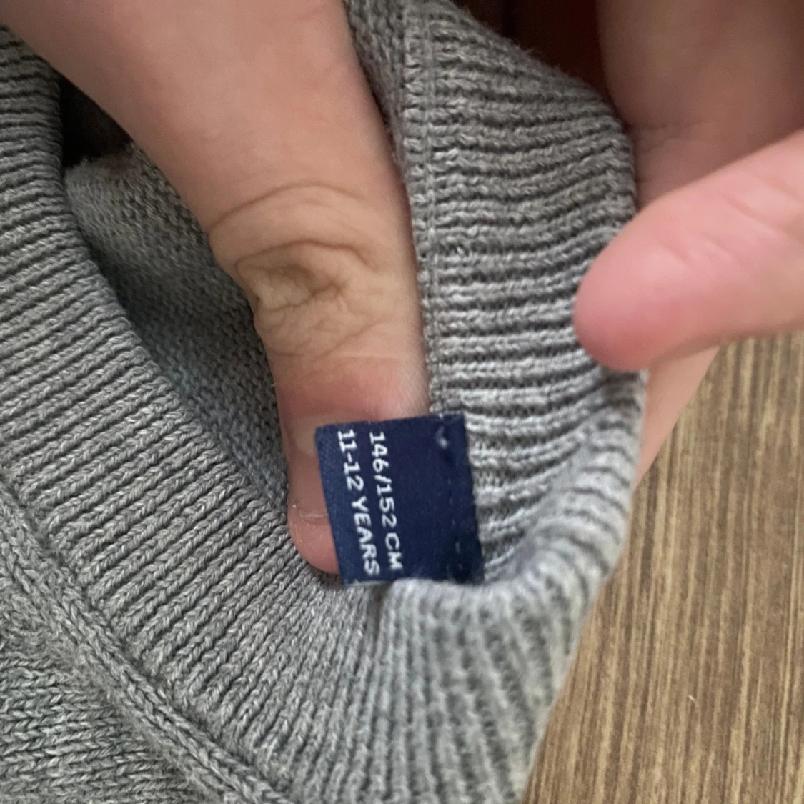 Stickad Gant tröja 146/152 - 90