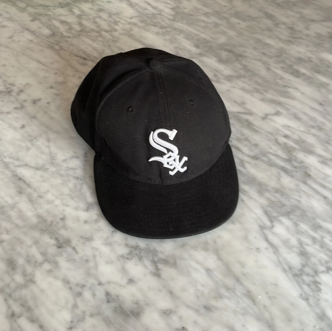 White soxs fitted keps