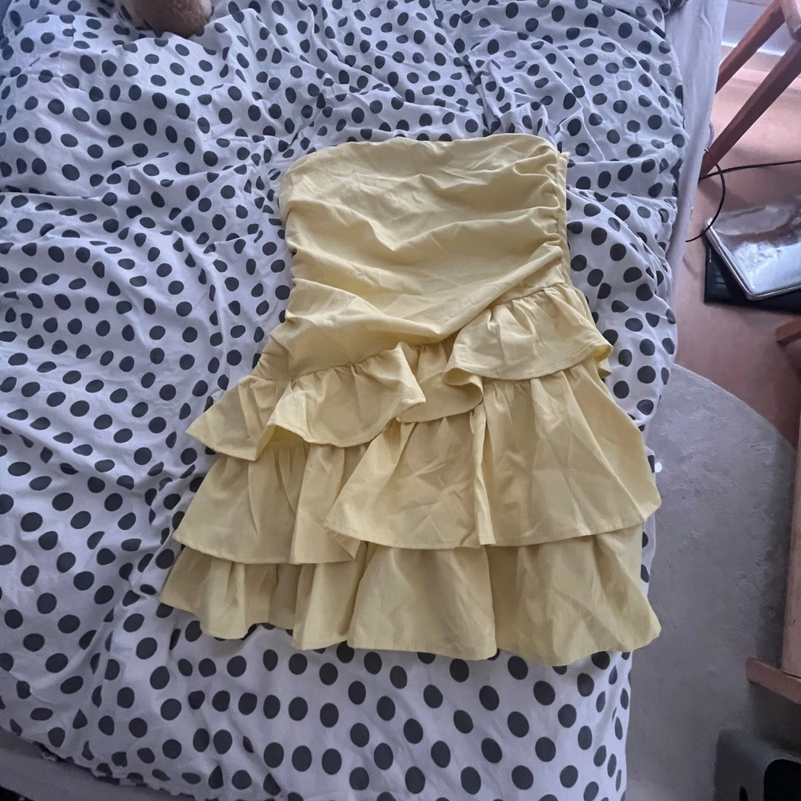 Gul volangklänning - 90