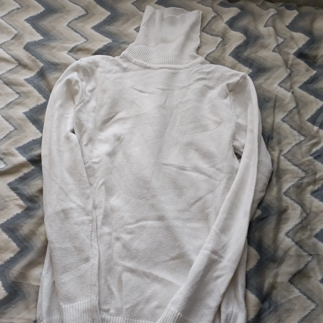 Turtle neck vit tröja (S)