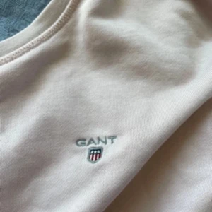 Gant tröja  - Väldigt fin och rosa använd antal gånger