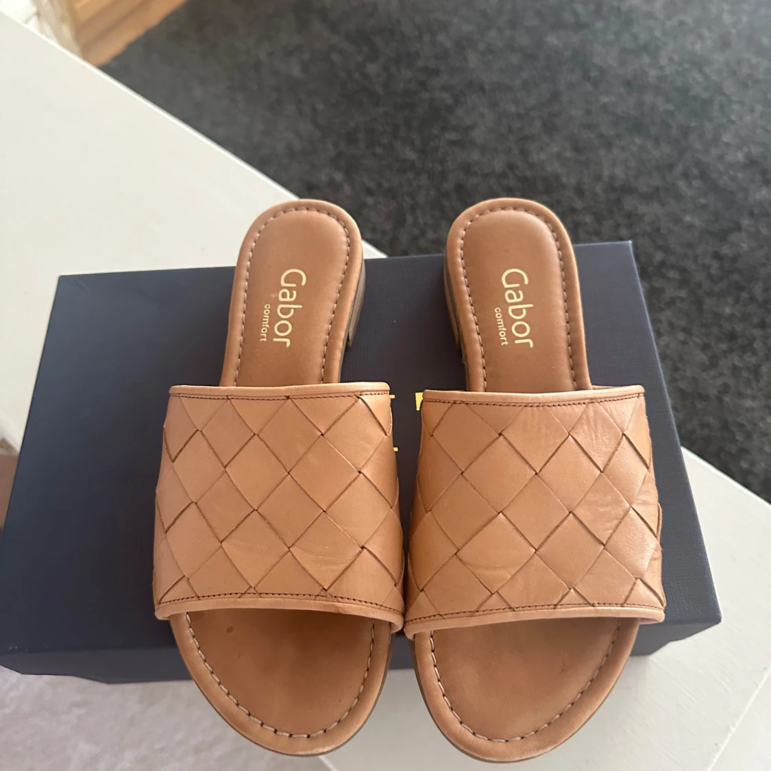 Beige sandaler från Gabor - 90