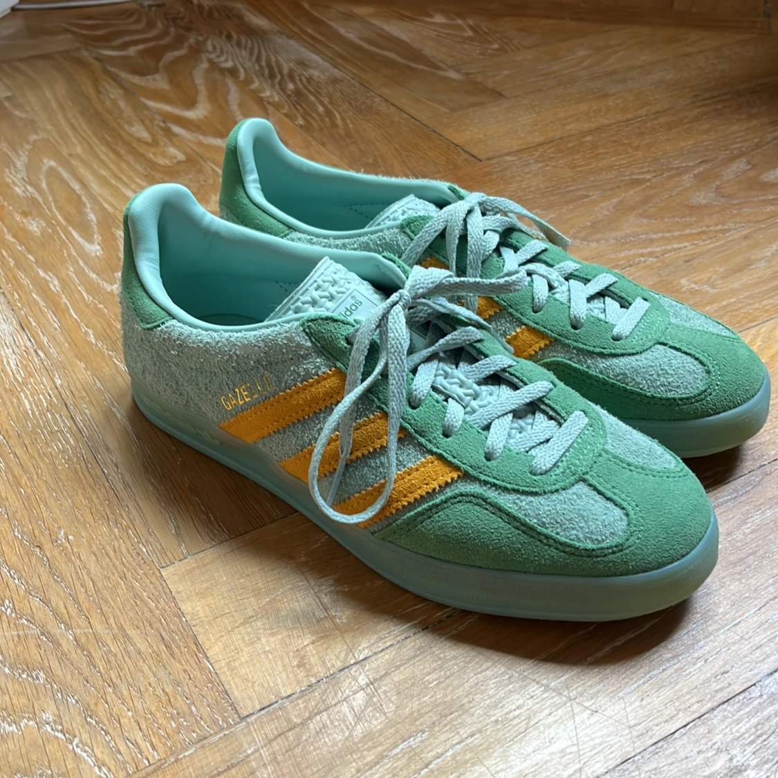 Nyköpta adidas skor