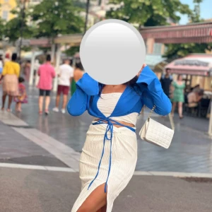 Topp och kjol - Vit topp och kjol 