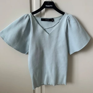 Volang topp - Fin volang topp från vero Moda i storleken xs💗