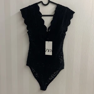 ZARA body - Helt ny. 