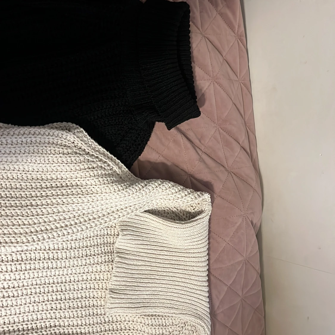 Svart och vit stickade polotröjor - 93