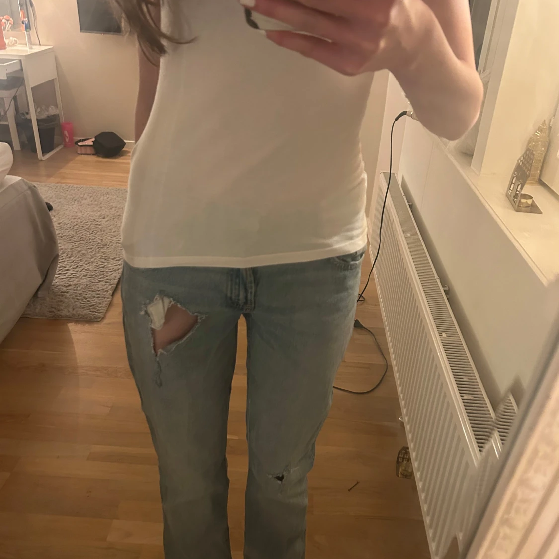 Jeans med hål - 92