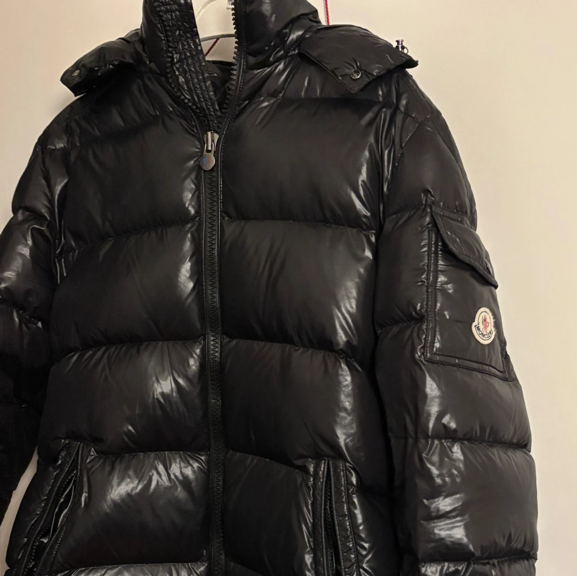 Svart pufferjacka från Moncler