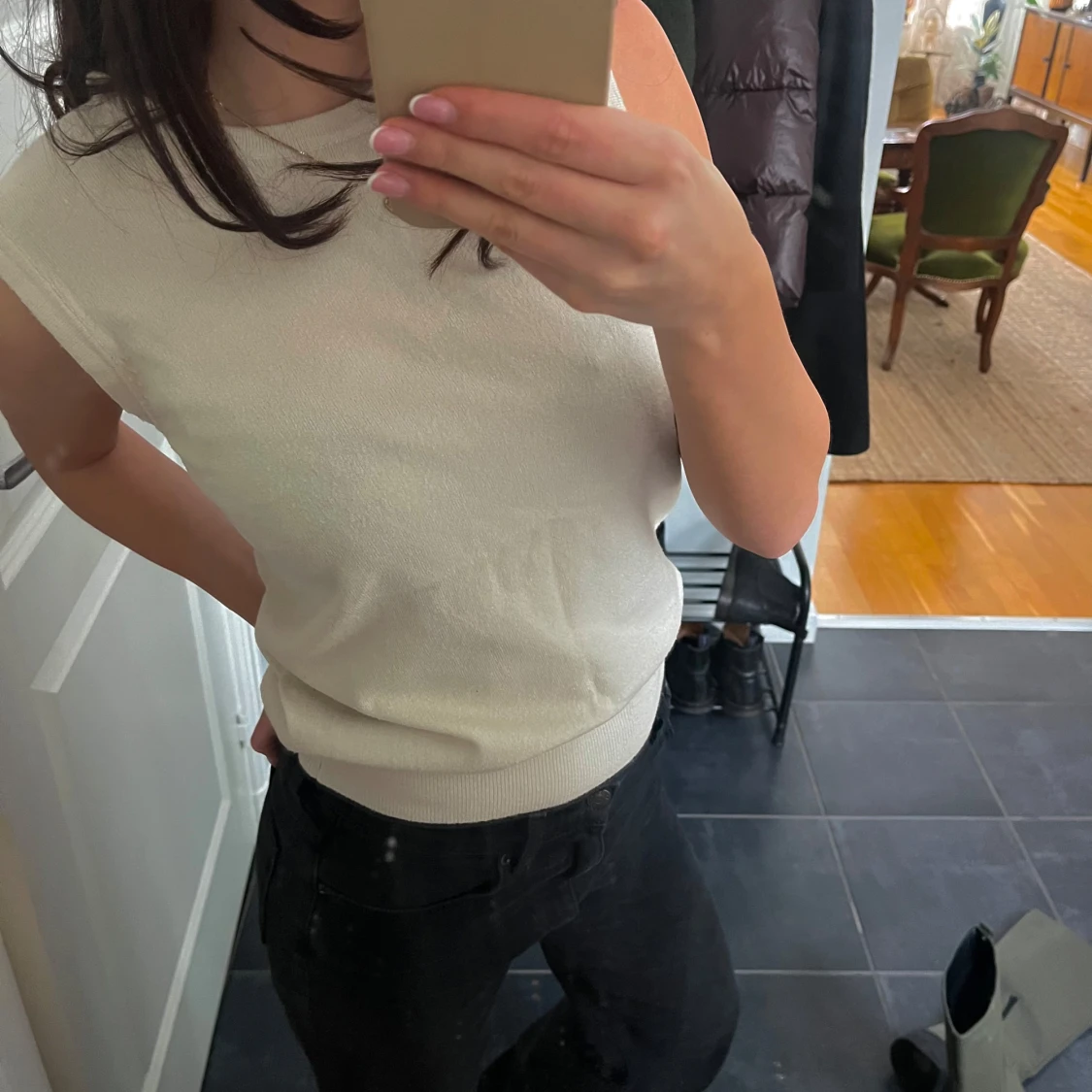 Beige/ krämvit  ärmlös topp - 90